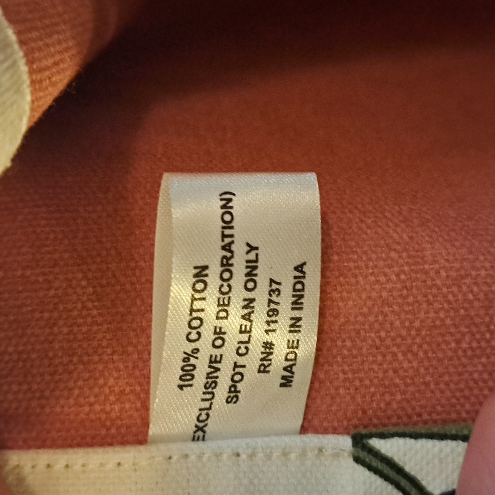 Like New Boho Floral Tote - Picture 4 of 5